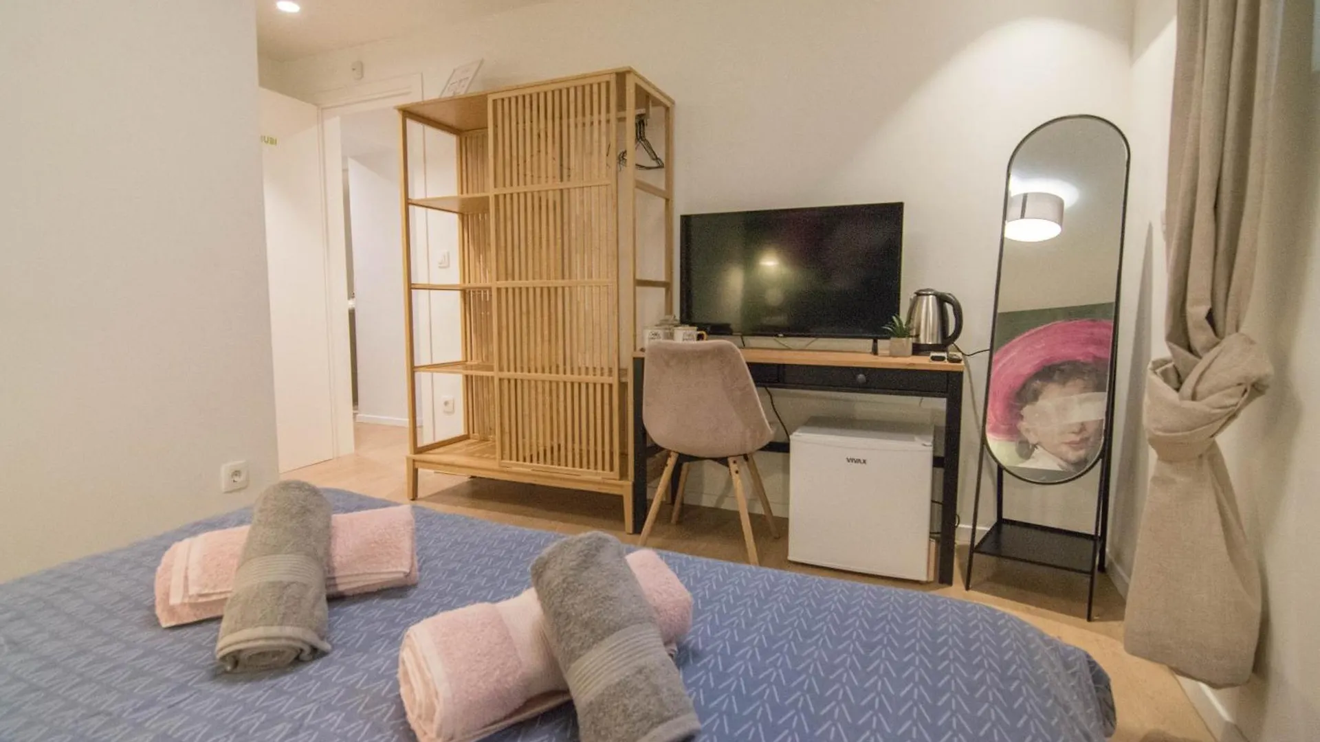Romiru Rooms And Studio Apartment Σπλιτ